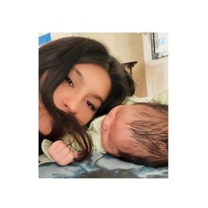 Meet your Posher, Ena